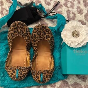 Tieks by Gavrieli Leopard print size 9
